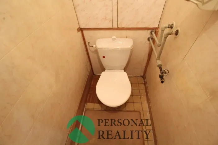 Pronájem bytu 2+1, Karlovy Vary, Hybešova, 56 m2