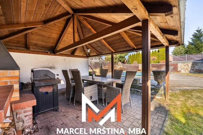 Prodej rodinného domu, Borová, 307 m2