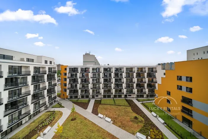 Pronájem bytu 1+kk, Praha - Chodov, Líbalova, 30 m2