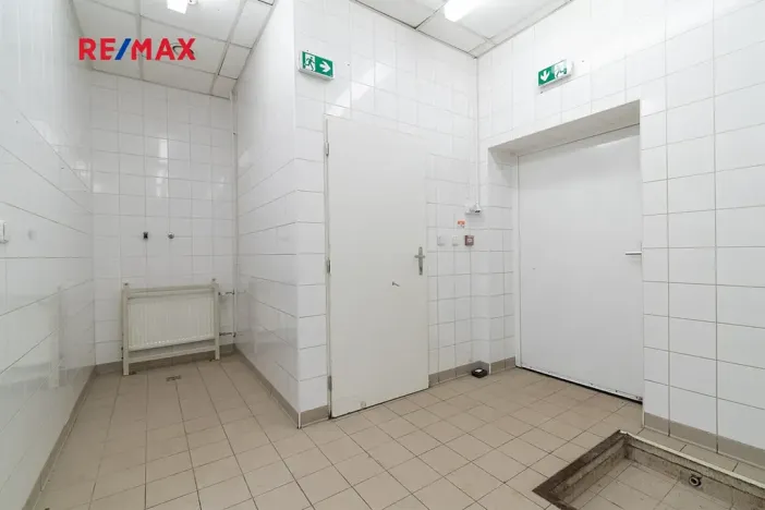 Pronájem obchodního prostoru, Plzeň, 181 m2