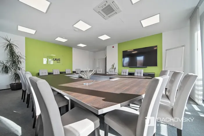 Prodej obchodního prostoru, Pardubice, K Dolíčku, 374 m2