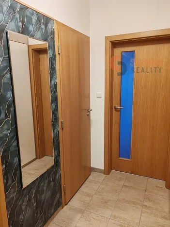 Pronájem bytu 1+kk, Šakvice, Hlavní, 32 m2