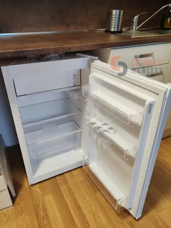 Pronájem bytu 1+kk, Šakvice, Hlavní, 32 m2