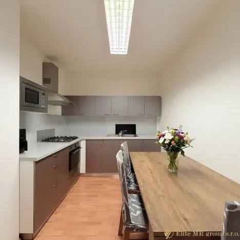 Prodej bytu 3+1, Mladá Boleslav, Komenského náměstí, 105 m2