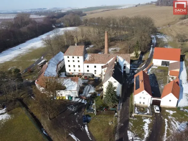 Prodej komerční nemovitosti, Královice, 6674 m2