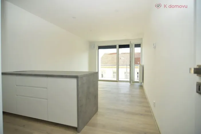 Pronájem bytu 1+kk, Brno, Francouzská, 30 m2