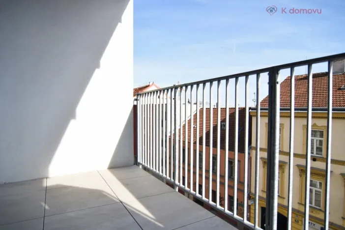 Pronájem bytu 1+kk, Brno, Francouzská, 30 m2