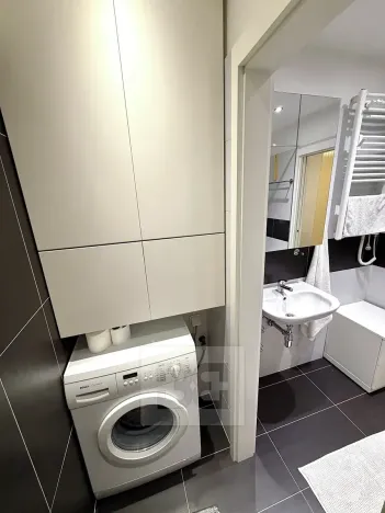 Pronájem bytu 2+kk, Praha - Horní Počernice, Pavlišovská, 56 m2