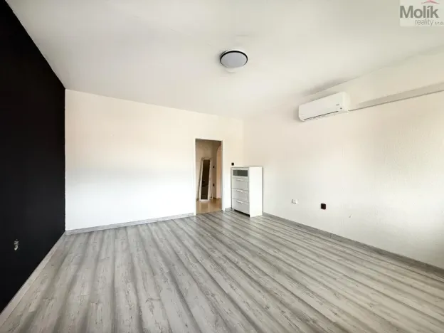 Prodej bytu 3+1, Osek, Slovenská, 75 m2