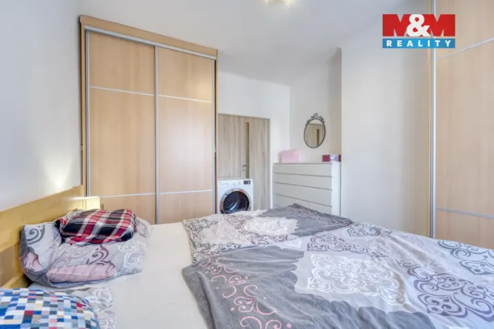 Prodej bytu 3+1, Horní Bříza, Tovární, 69 m2