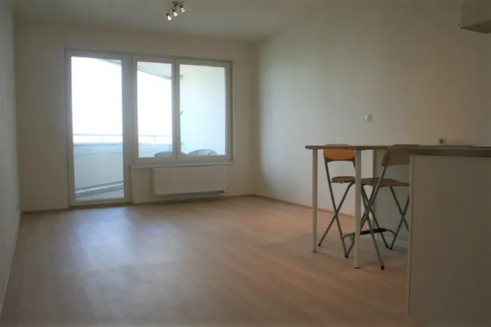 Pronájem bytu 1+kk, Praha - Horní Měcholupy, Hornoměcholupská, 35 m2