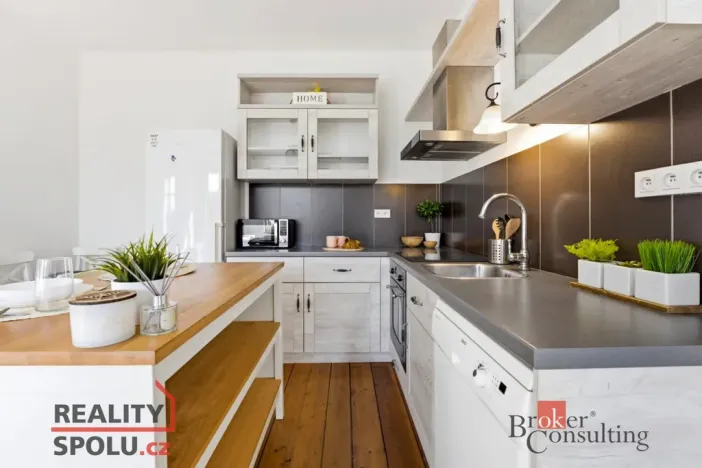 Prodej bytu 2+kk, Hradec Králové, Pospíšilova, 44 m2