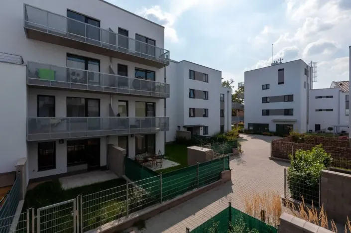 Pronájem bytu 1+kk, Praha - Uhříněves, Za Lípou, 32 m2