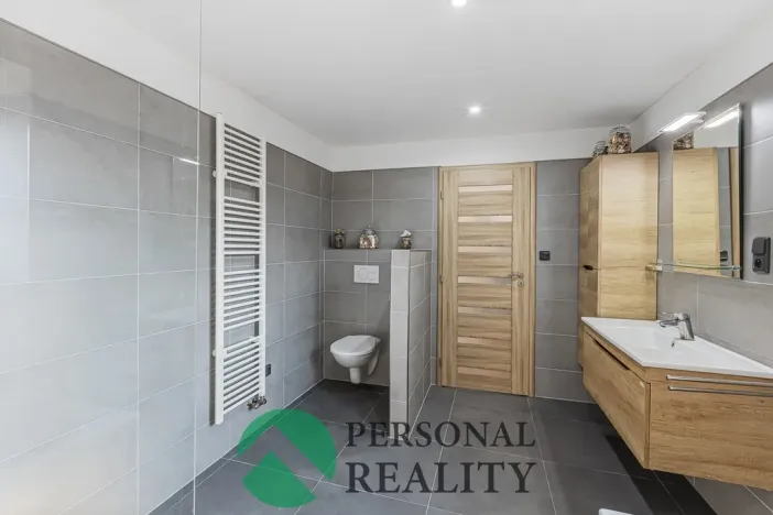 Prodej rodinného domu, Kněževes, Libušina, 180 m2