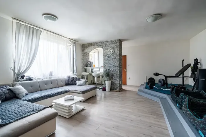 Prodej vícegeneračního domu, Ostopovice, U Kaple, 450 m2