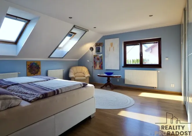 Prodej rodinného domu, Hradečno, 340 m2