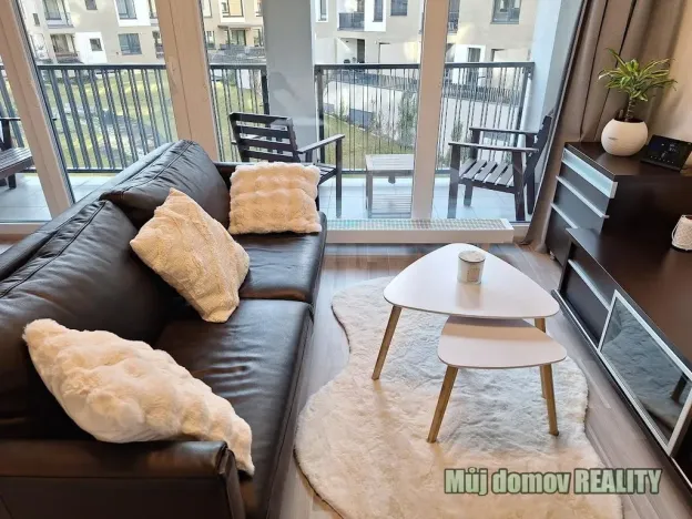 Pronájem bytu 2+kk, Praha - Ruzyně, Huppnerova, 54 m2