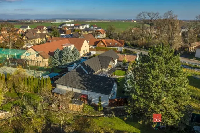 Prodej rodinného domu, Zlonín, U Rybníka, 291 m2