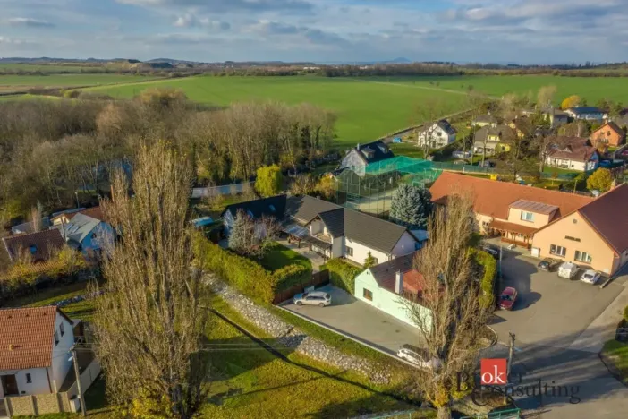 Prodej rodinného domu, Zlonín, U Rybníka, 291 m2