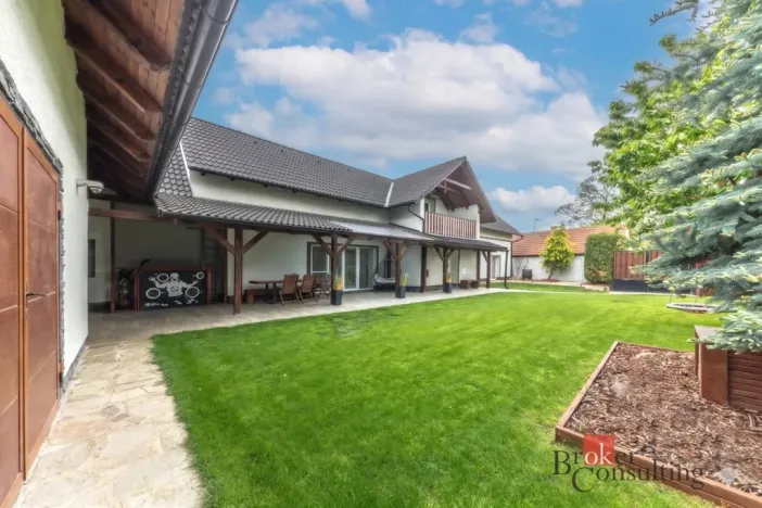 Prodej rodinného domu, Zlonín, U Rybníka, 291 m2