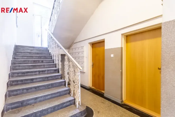 Pronájem bytu 1+kk, Praha - Žižkov, Cimburkova, 30 m2