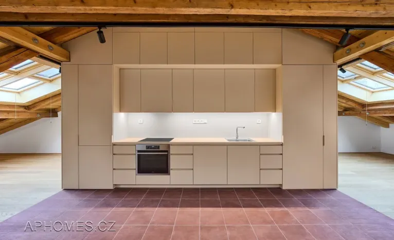 Pronájem bytu 1+kk, Praha - Nové Město, Podskalská, 97 m2