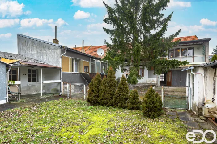 Prodej rodinného domu, Sadská, Adamcova, 120 m2