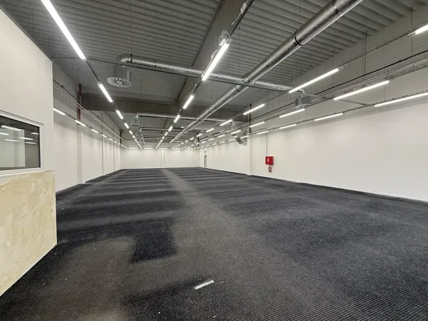 Pronájem obchodního prostoru, Cheb, Pražská, 615 m2