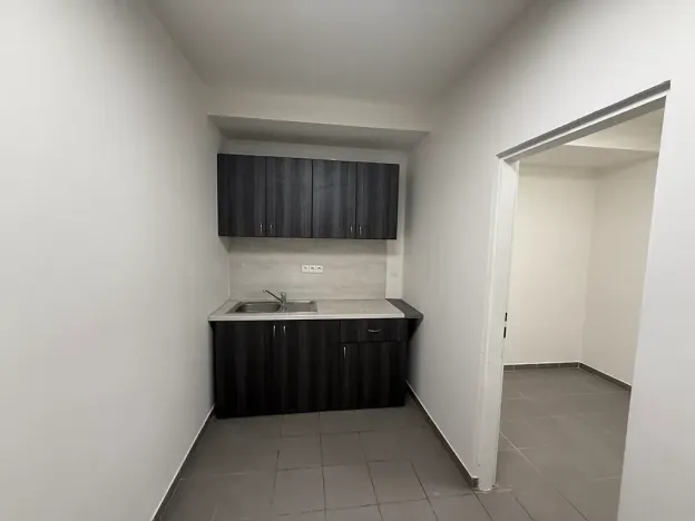 Pronájem obchodního prostoru, Cheb, Pražská, 615 m2