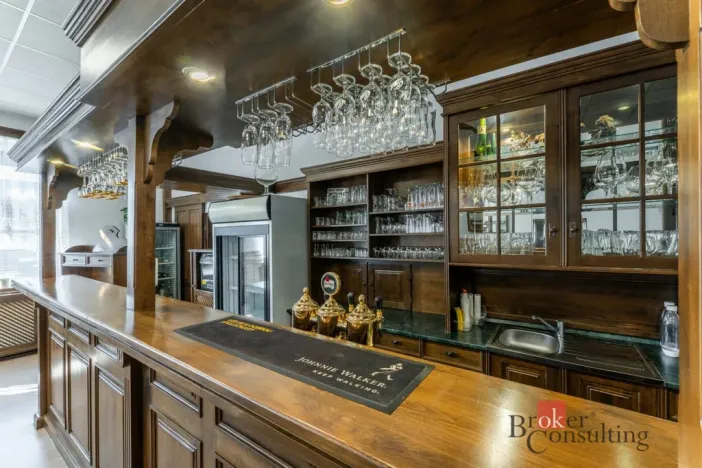 Prodej restaurace, Krásný Dvůr - Vysoké Třebušice, 600 m2