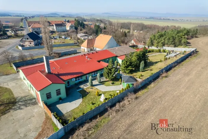 Prodej restaurace, Krásný Dvůr - Vysoké Třebušice, 600 m2