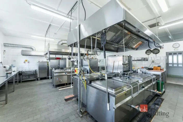 Prodej restaurace, Krásný Dvůr - Vysoké Třebušice, 600 m2
