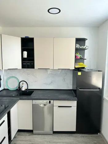 Pronájem bytu 2+1, Praha, Svídnická, 39 m2