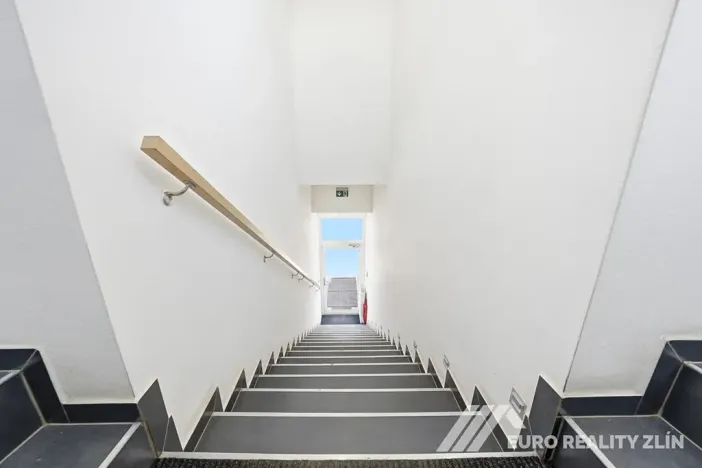 Prodej skladu, Zlín, Šrámkova, 643 m2