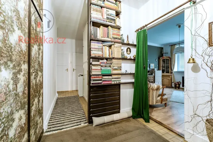 Prodej bytu 2+1, Praha - Vršovice, Jerevanská, 61 m2