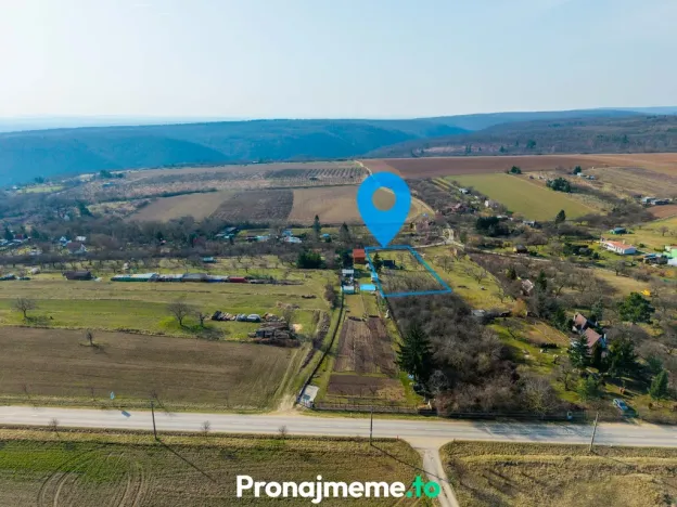 Prodej zahrady, Znojmo, 1989 m2