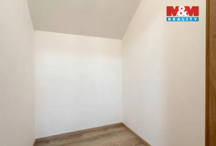 Pronájem skladu, Praha - Nové Město, Sokolská, 2 m2