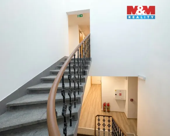 Pronájem skladu, Praha - Nové Město, Sokolská, 2 m2