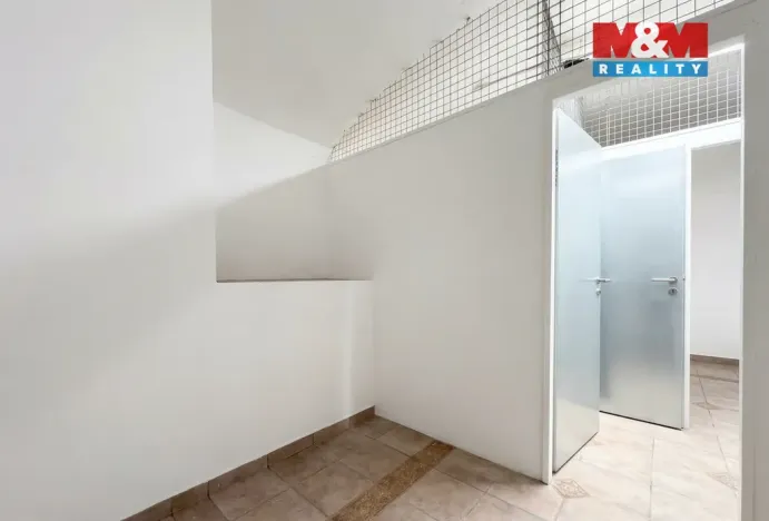 Pronájem skladu, Praha - Nové Město, Sokolská, 4 m2