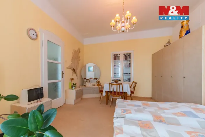 Prodej bytu 4+1, Karlovy Vary - Bohatice, Jáchymovská, 102 m2