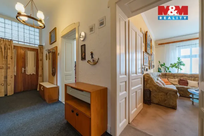 Prodej bytu 4+1, Karlovy Vary - Bohatice, Jáchymovská, 102 m2