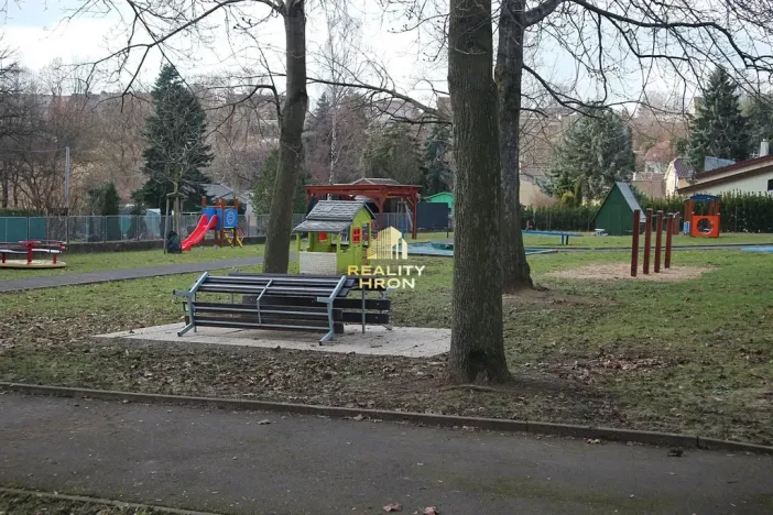 Prodej bytu 3+1, Dubí, Tovární, 81 m2