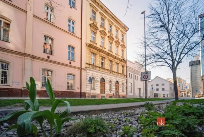 Prodej bytu 3+kk, Praha - Karlín, Pobřežní, 79 m2