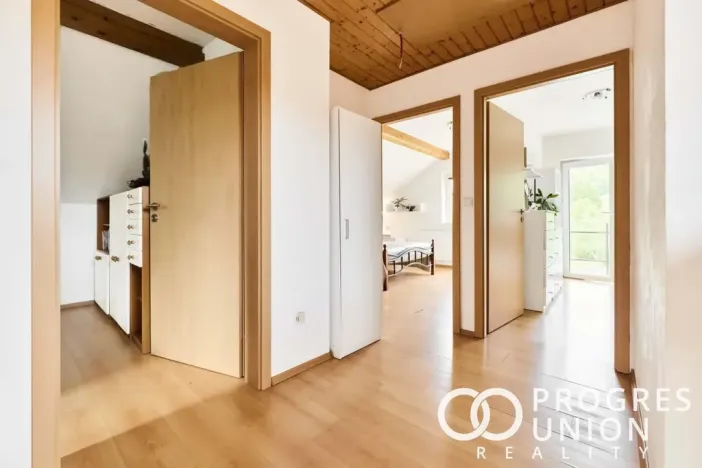 Prodej rodinného domu, Valašská Polanka, 350 m2