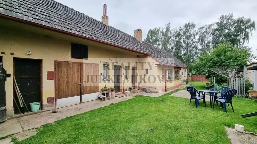 Prodej rodinného domu, Nákří, 567 m2