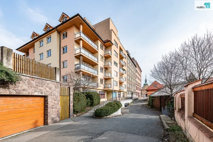 Pronájem bytu 2+kk, Praha - Vršovice, Smolenská, 78 m2