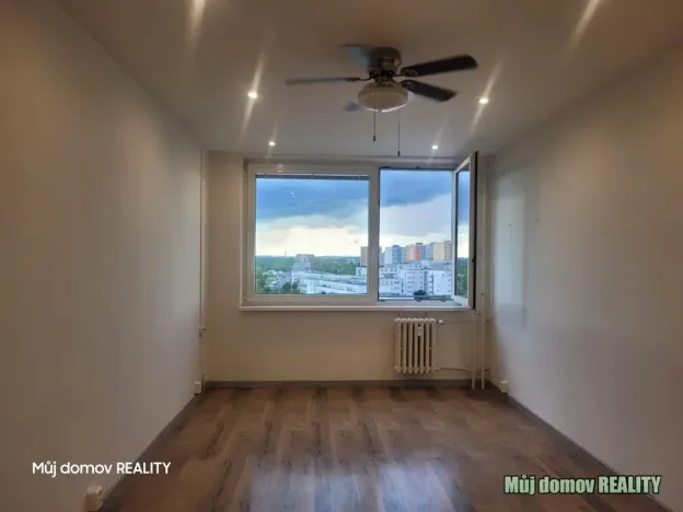 Pronájem bytu 2+kk, Praha - Černý Most, Kpt. Stránského, 44 m2