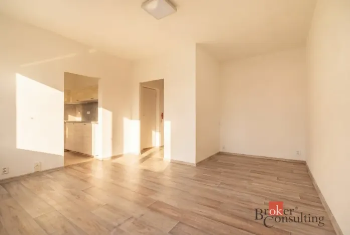 Pronájem bytu 1+1, Praha - Hlubočepy, Lamačova, 32 m2