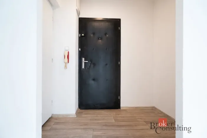 Pronájem bytu 1+1, Praha - Hlubočepy, Lamačova, 32 m2