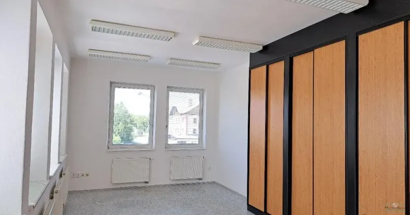 Pronájem kanceláře, Jindřichův Hradec - Jindřichův Hradec II, U Nádraží, 55 m2
